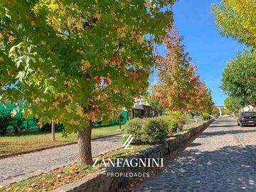 VENTA. ESPECTACULAR Casa en Barrio del PILAR - Guaymallen