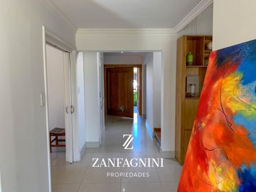 VENTA. ESPECTACULAR Casa en Barrio del PILAR - Guaymallen