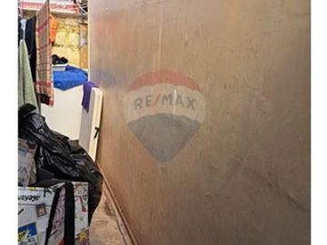 AMPLIO TERRENO CON 3 CASAS, METRO LOS QUILLAYES