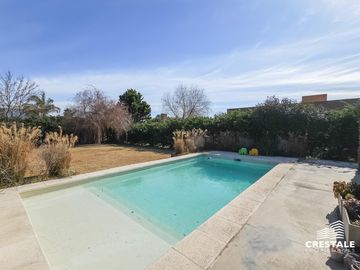Venta Casa 4 dormitorios Puerto Roldán