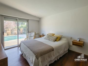 Venta Casa 4 dormitorios Puerto Roldán