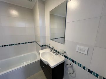 Condarco 134, Wilde ¡Semipiso de 4 ambientes con dos baños en Venta!