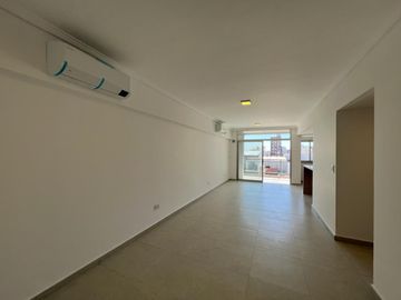 Condarco 134, Wilde ¡Semipiso de 4 ambientes con dos baños en Venta!