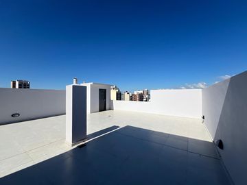 Condarco 134, Wilde ¡Semipiso de 4 ambientes con dos baños en Venta!