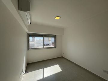 Condarco 134, Wilde ¡Semipiso de 4 ambientes con dos baños en Venta!