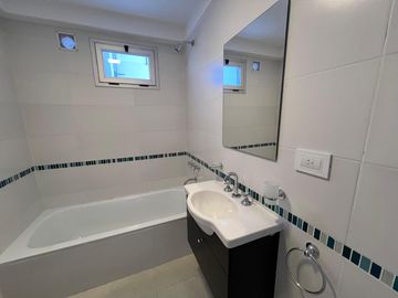 Condarco 134, Wilde ¡Semipiso de 4 ambientes con dos baños en Venta!