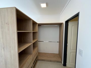 Condarco 134, Wilde ¡Semipiso de 4 ambientes con dos baños en Venta!