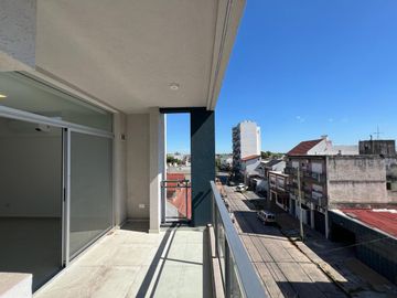 Condarco 134, Wilde ¡Semipiso de 4 ambientes con dos baños en Venta!