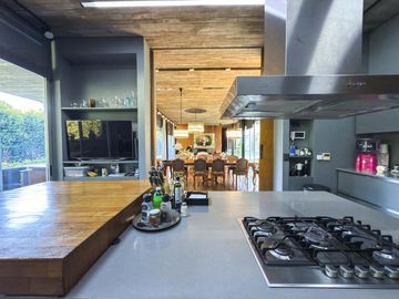 Casa en Venta, barrio las Casuarinas, San Isidro