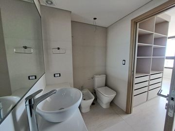 VENTA - Departamento de calidad 2 dormitorios con vista franca al río,  Arroyito, Rosario