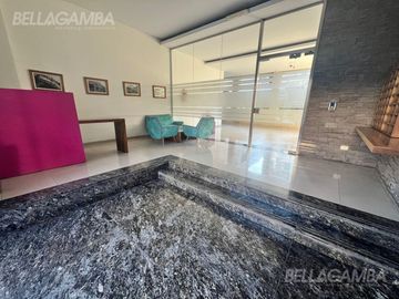 Departamento en 3 ambientes con balcón terraza.