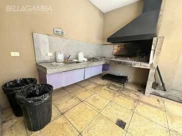 Departamento en 3 ambientes con balcón terraza.