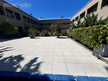 Departamento en 3 ambientes con balcón terraza.