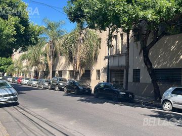 Departamento en 3 ambientes con balcón terraza.
