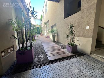 Departamento en 3 ambientes con balcón terraza.