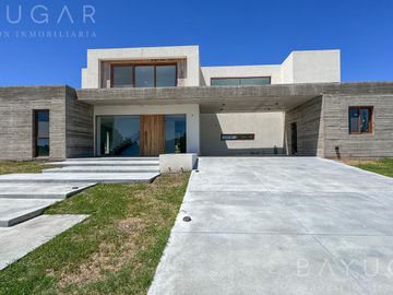 Venta Casa - Barrio Privado el Millord / Pilara - Vista al Polo