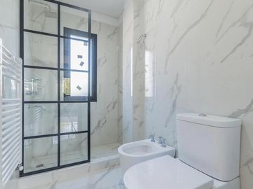 En Venta | APTA CREDITO | Oportunidad - Hermosa Propiedad a Estrenar en Moreno Sur con 3 Dormitorios, Pileta, Parque, Parrilla y 2 Cocheras