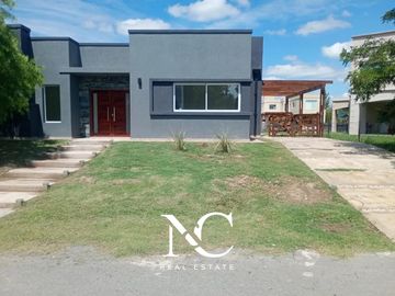 Casa en venta en Santo Domingo Canning esteban Echeverria