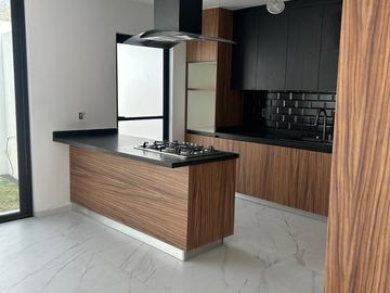 Se Vende Casa en Coto Foret, Zapopan Cerca de la Primavera