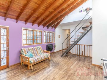 Venta Casa sobre lote propio con jardín, pileta y terraza en Colegiales!!!