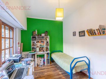 Venta Casa sobre lote propio con jardín, pileta y terraza en Colegiales!!!