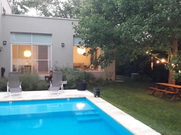 EXCELENTE OPORTUNIDAD ! Casa - Barrio Los Robles Ing. Maschwitz