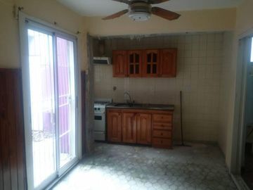 Departamento Tipo Casa en Venta en Lanus Este