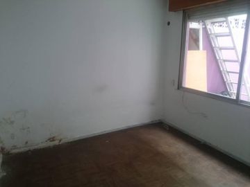 Departamento Tipo Casa en Venta en Lanus Este