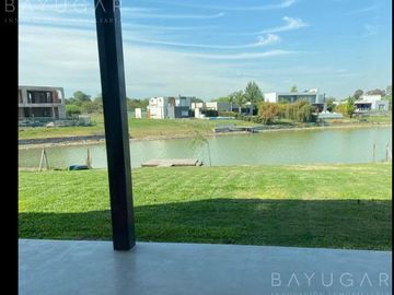 Venta Casa en San Sebastián - Pilar - Vista a la Laguna