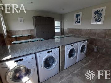 Venta de departamento 3 ambientes en Wilde  (25608)