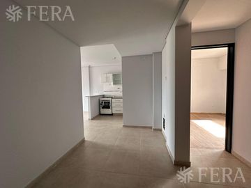 Venta de departamento 2 ambientes en  Wilde (17531)