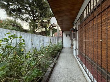 Casa cuatro ambientes a la venta en wilde apto credito