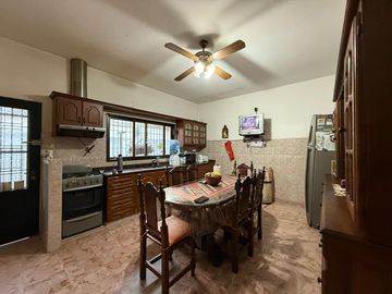 Casa cuatro ambientes a la venta en wilde apto credito