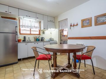 VENTA departamento de 4 dormitorios, de 100 mts, centro San Carlos de Bariloche