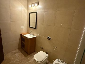 Departamento en venta - 2 Dormitorios 2 Baños - Cochera - 112Mts2 - Monte Grande