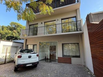 Departamento en venta - 2 Dormitorios 2 Baños - Cochera - 112Mts2 - Monte Grande