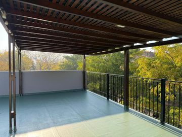 Departamento en venta - 2 Dormitorios 2 Baños - Cochera - 112Mts2 - Monte Grande