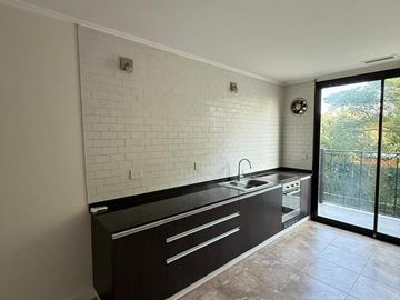 Departamento en venta - 2 Dormitorios 2 Baños - Cochera - 112Mts2 - Monte Grande