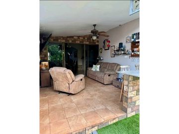 VENDO CASA EN ARRAIJAN EN COLINAS DEL OESTE