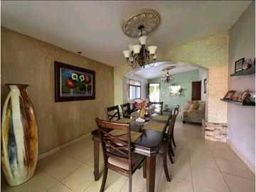 VENDO CASA EN ARRAIJAN EN COLINAS DEL OESTE