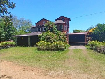 VENTA DE 2 CASAS EN DOLEGA 3,212 METROS