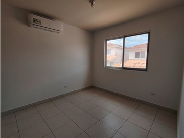 Casa en venta en Costa Verde - P.H. Versalles Oeste (DR)
