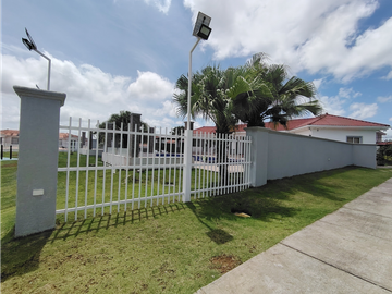 Casa en venta en Costa Verde - P.H. Versalles Oeste (DR)