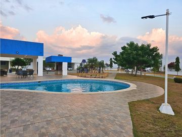 Se Vende Casa en La Chorrera, Puerto Caimito-Mirador del Mar (DR)