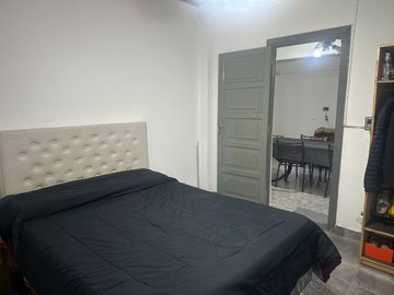 CASA DOS DORMITORIOS, DOS COCHERAS, TODO EN PB