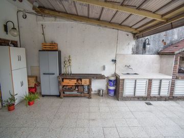 Departamento con patio en zona Sur