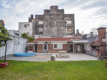 Departamento con patio en zona Sur