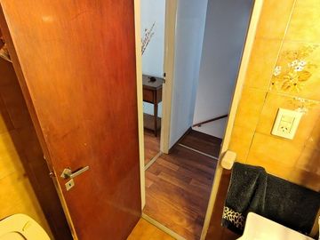 TRIPLEX EN VENTA DE 4 AMBIENTES RAMOS MEJIA