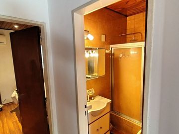 TRIPLEX EN VENTA DE 4 AMBIENTES RAMOS MEJIA