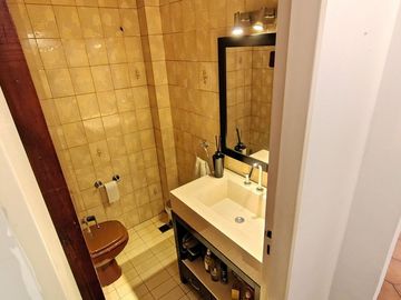 TRIPLEX EN VENTA DE 4 AMBIENTES RAMOS MEJIA